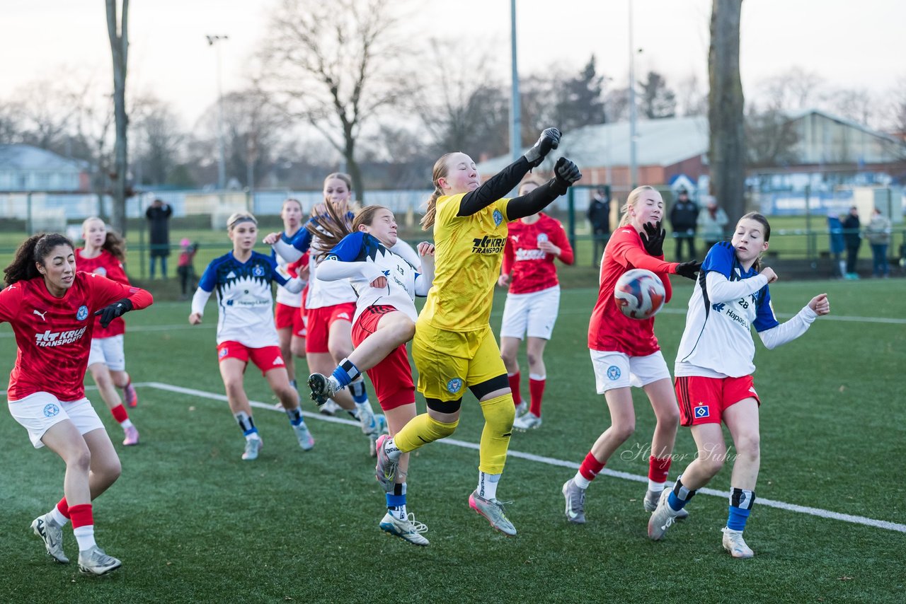 Bild 342 - wBJ Hamburger SV - Holstein Kiel : Ergebnis: 8:0
